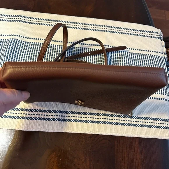 NWOT Tory Burch Mercer Chocolate Pebbled Leather Crossbody Bag - Picture 4 of 6